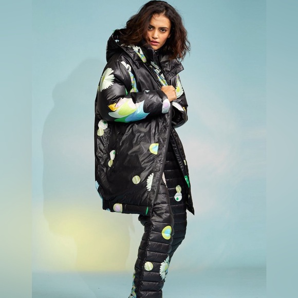 625$ Cynthia Cosmic Puffer jacket - Picture 2 of 4